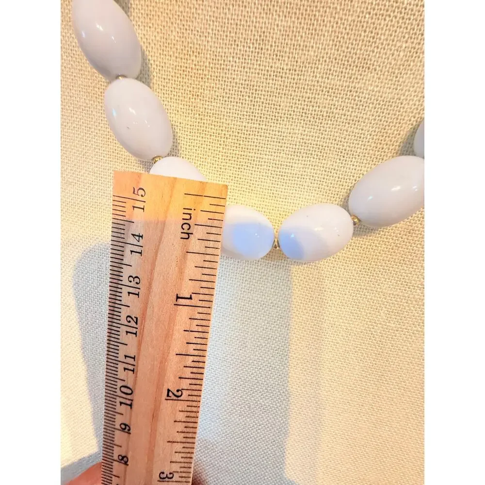 Vintage Monet White Oval Graduated Bead Necklace 22”